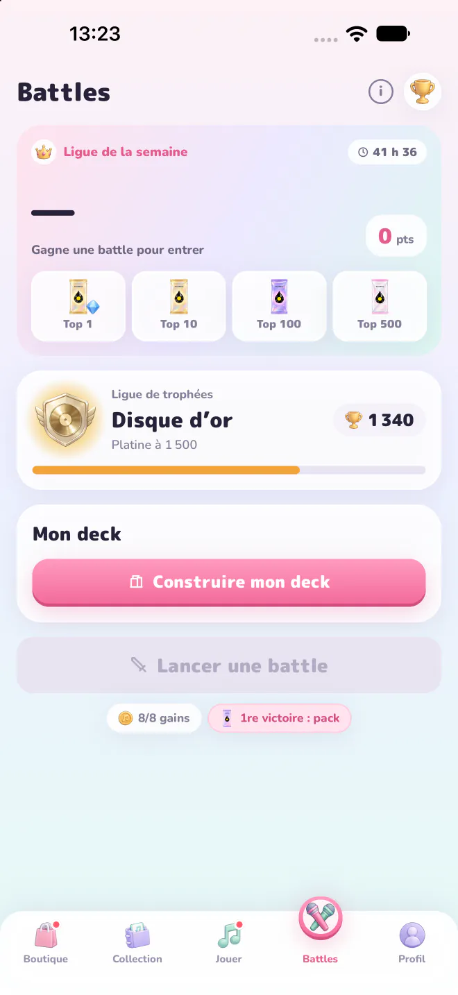 The Battles screen: the weekly league, the “Gold Record” trophy league and a button to build your deck.